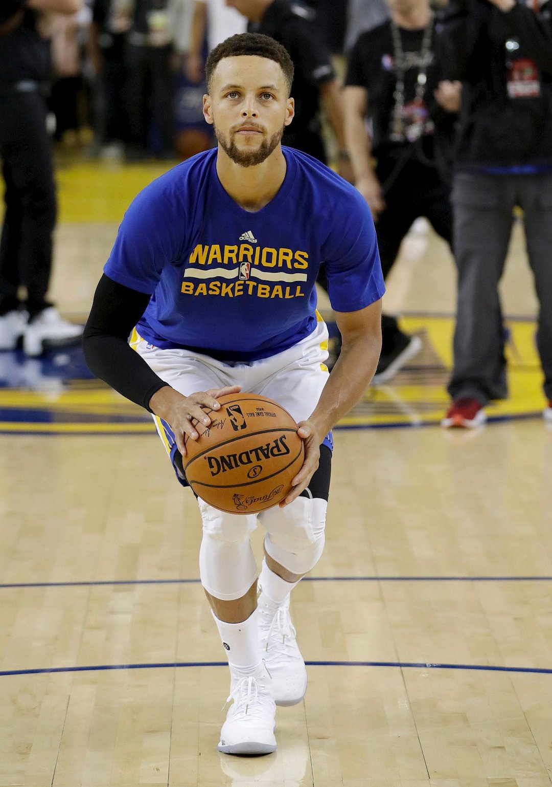 特点进行首 特点进行首