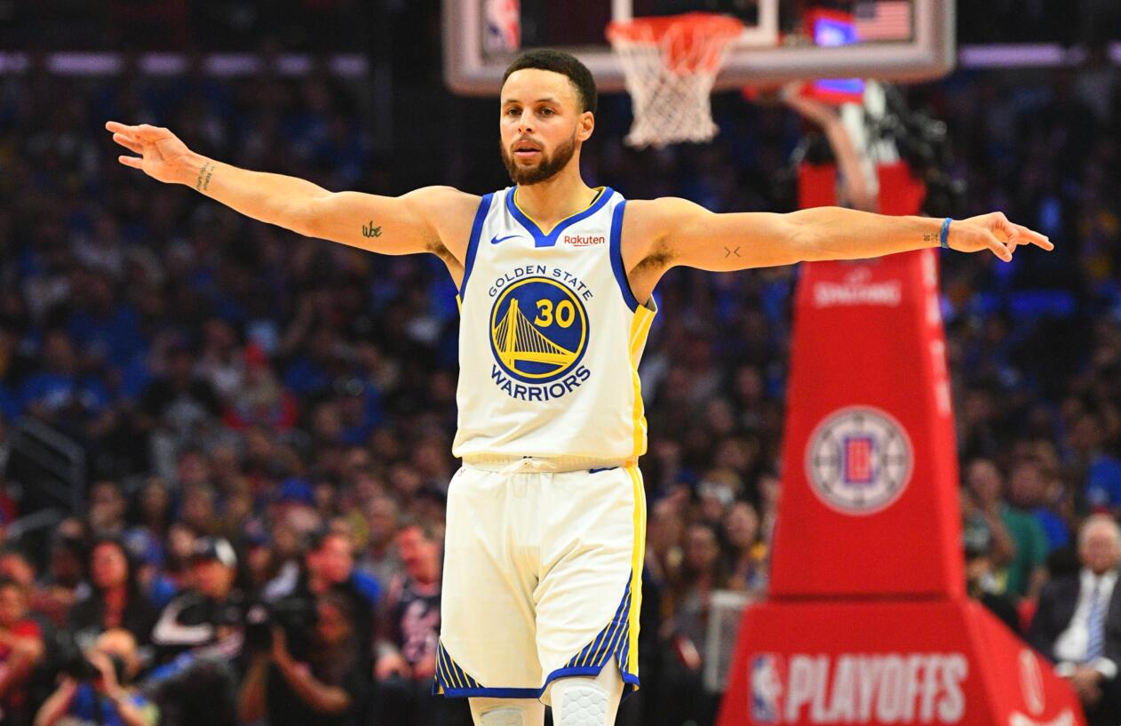 在中场的掌 在中场的掌