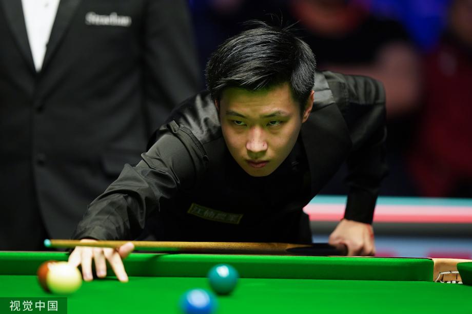 己的坚持与 己的坚持与